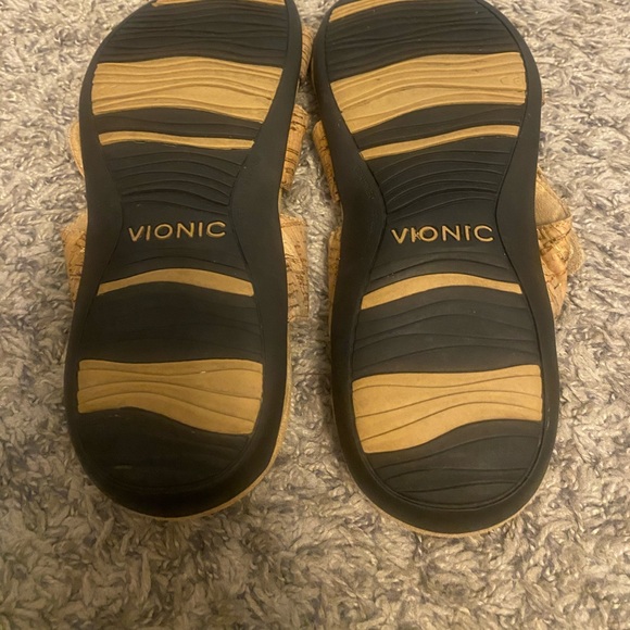 Vionic Paros Cork Sandals - Picture 7 of 7